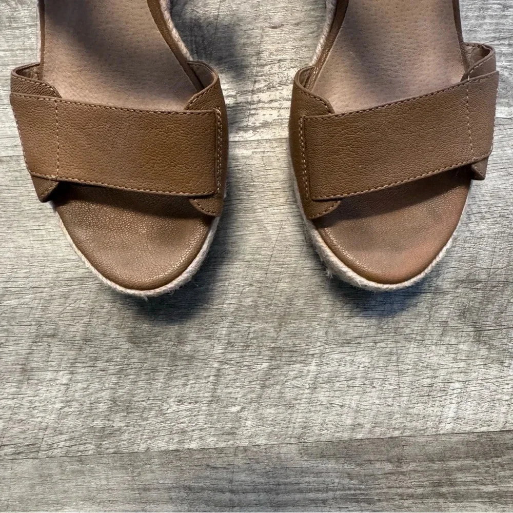 Eileen Fisher Slingback Open Toe Wedge Sandal Tan Leather Womens Sz. 7.5